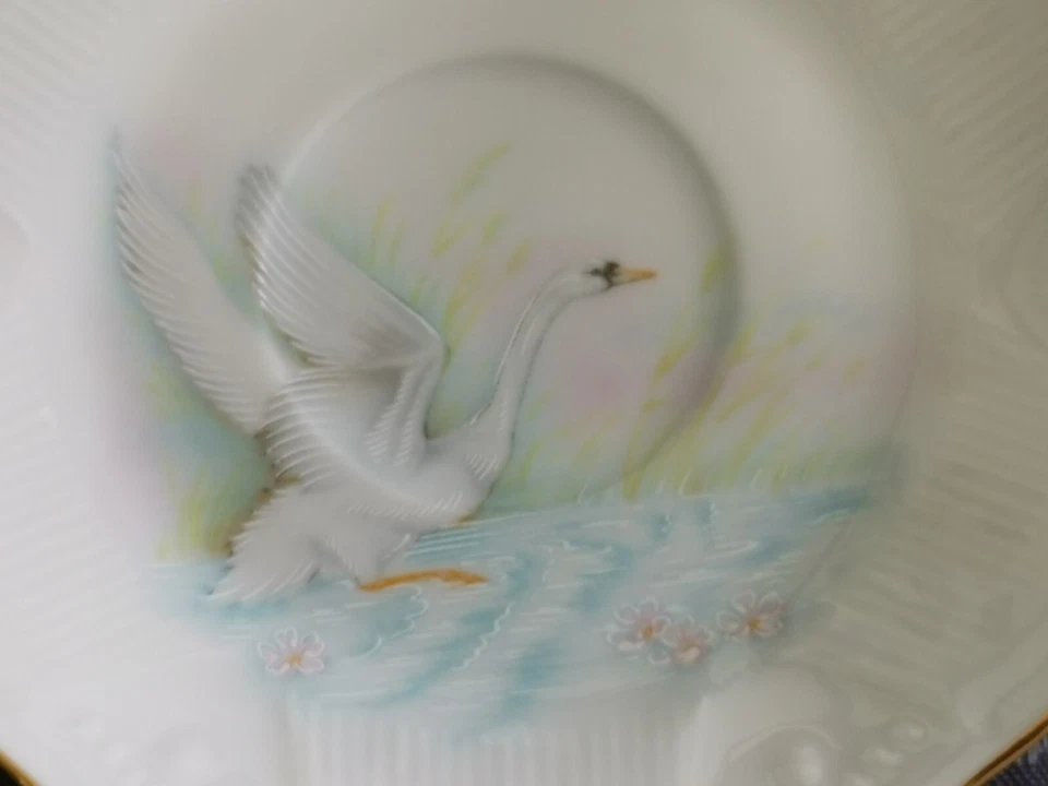 Servicio de café de porcelana Limoges Françoise De St Germain con decoración de cisne Foto 4 de 4