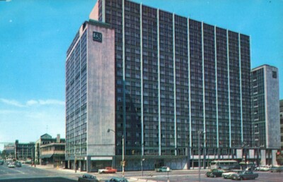 Postcard Chrome The Lord Simcoe Hotel Toronto Ontario Canada P1874
