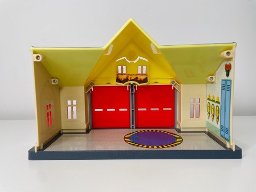 Fireman Sam Toys Bundle Fire Station Boat House Jeep & 9 Figures Playset - Picture 14 of 20
