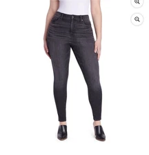 Time and Tru Women's High Rise Curvy Jeans, Black, Size: 14