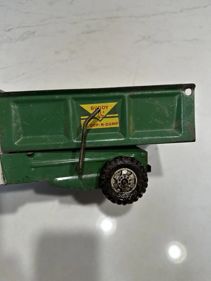 Camión de volteo de juguete de acero prensado Buddy L Scoop N de colección años 50-60 verde Foto 2 de 4