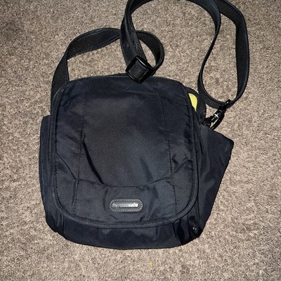 Pacsafe Metrosafe 200 Sling / Backpack Anti-theft - Black. GII