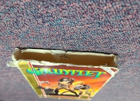 Gauntlet (Nintendo) NES (Complete in Box!) Works Well! (Includes Rare Poster!)