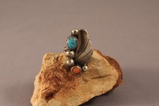 Old Pawn Navajo Sterling Silver And Turquoise And Coral Ring Size 6 1/4