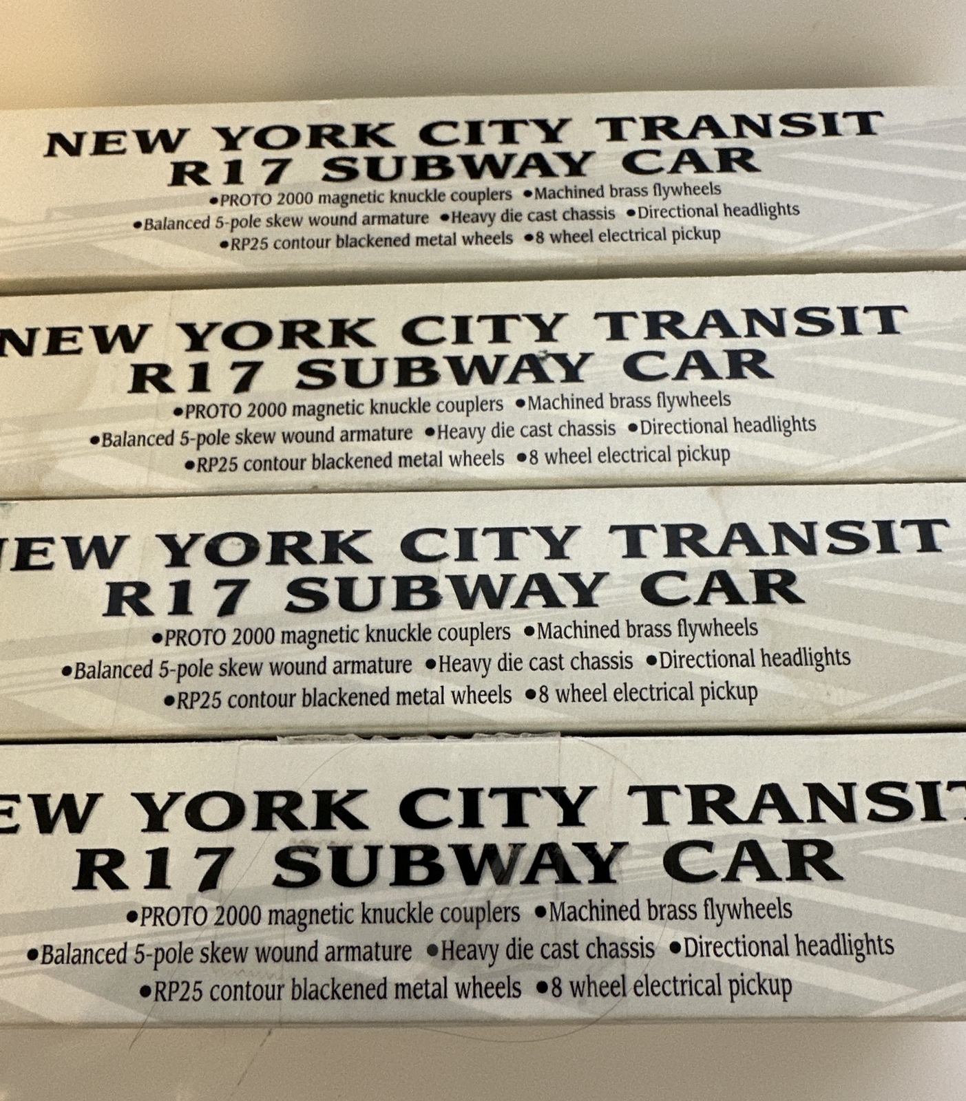 Proto 1000 HO Scale New York City Transit RED BIRD R17 Subway Train