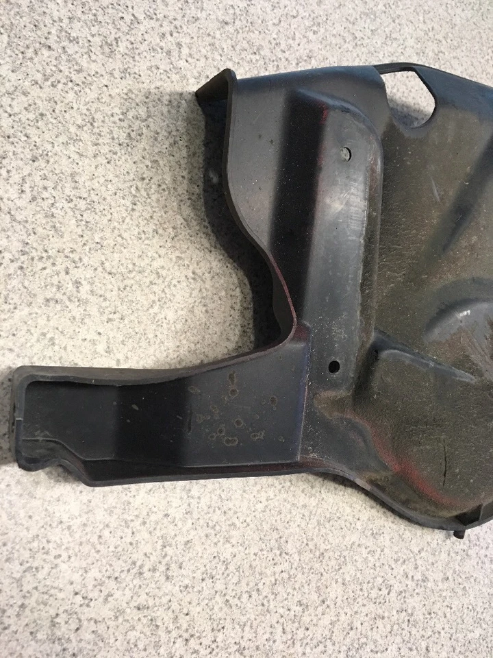 1993 Mitsubishi 3000gt Transmission Splash Shield MB640782 Foto 3 de 4