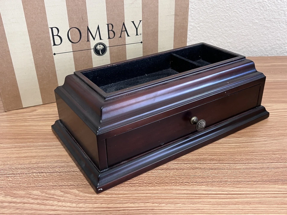 Vintage Bombay Men's Pocket Changer 1858015 beautiful wood with pull out draw - Image 4 of 4
