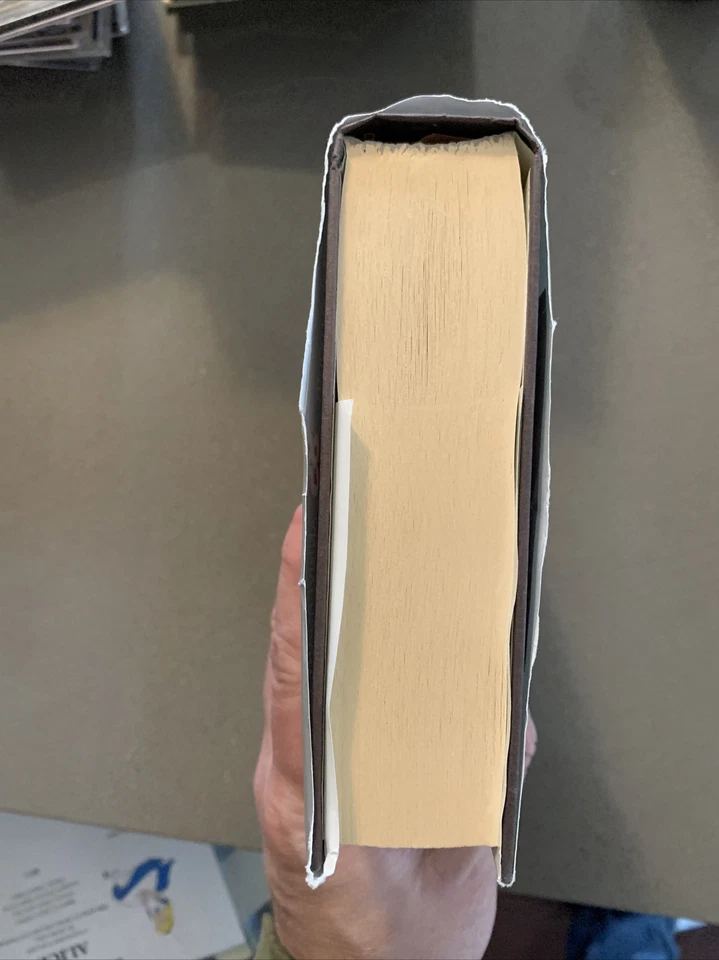 GHOST STORY Anniversay Edition BOTM HC PETER STRAUB - Image 4 of 4