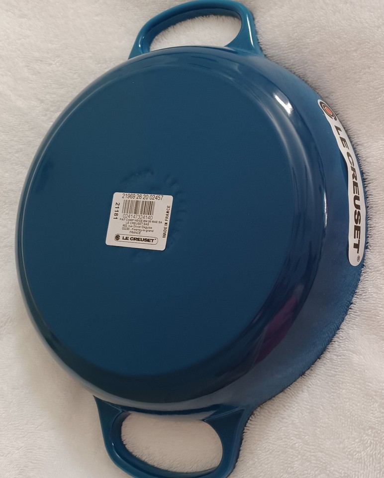 LE CREUSET Enamel Cast Iron Signature MARSEILLE Blue Snowflake Braiser