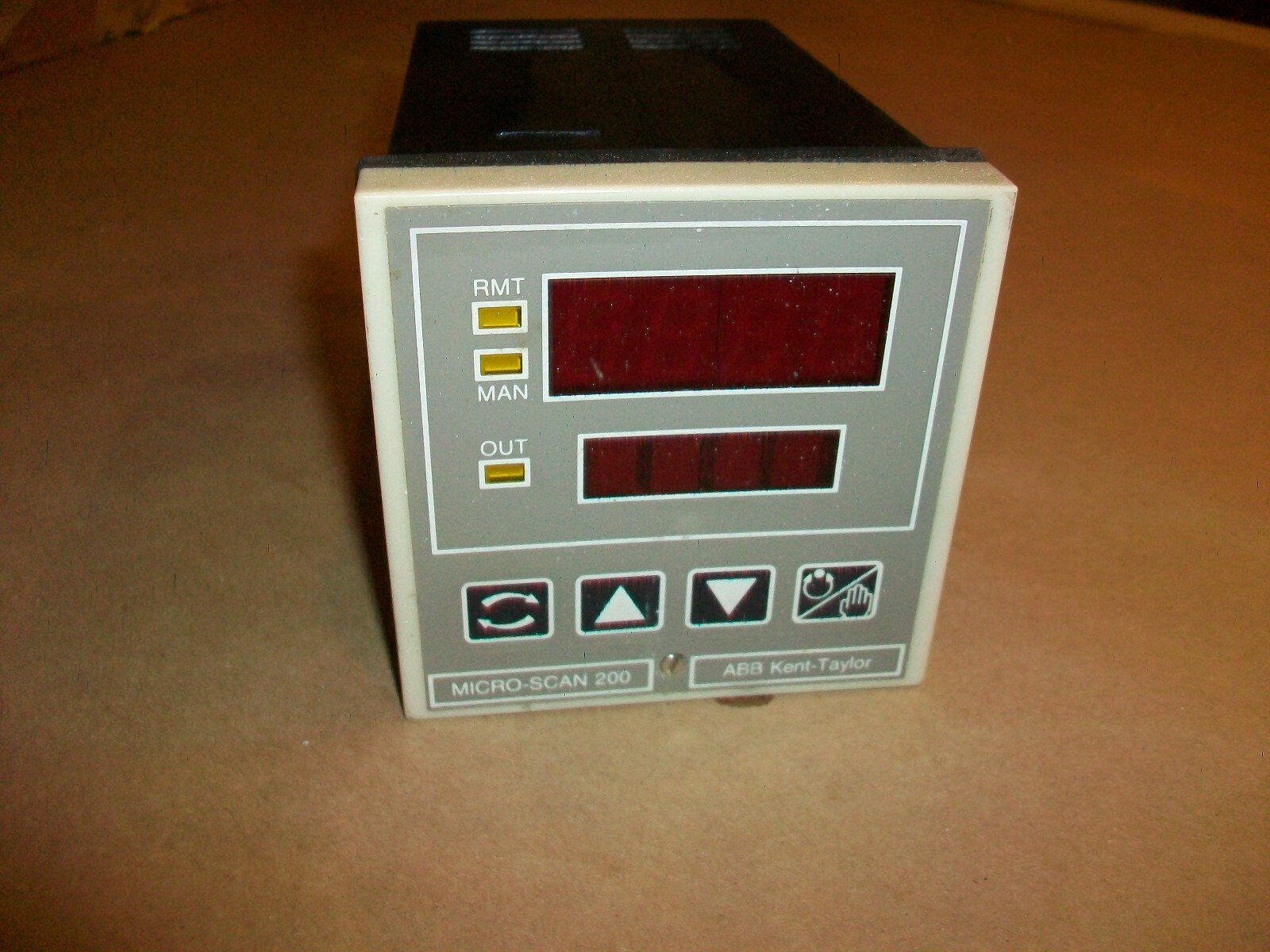ABB Kent Taylor Micro Scan 200 200RB32002C USED