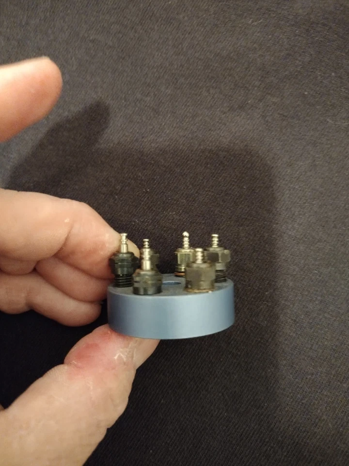 Upgrade Your RC Car Or Plane with 6-Pack of  Nitro Engine Glow Plugs With Caddy - Image 4 of 4