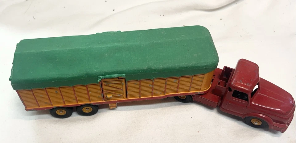 Dinky Supertoys #36B Willeme Semi Remorque Fruehauf Trailer Tractor Trailer - Image 3 of 4