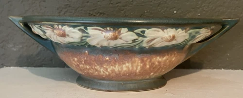 ROSEVILLE POTTERY (OH 1892-1954) DAHLROSE HANDLED POT # 179-8 - ca 1920s