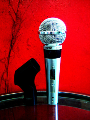Vintage 1980's Shure Brothers 565SD Dynamic cardioid microphone w