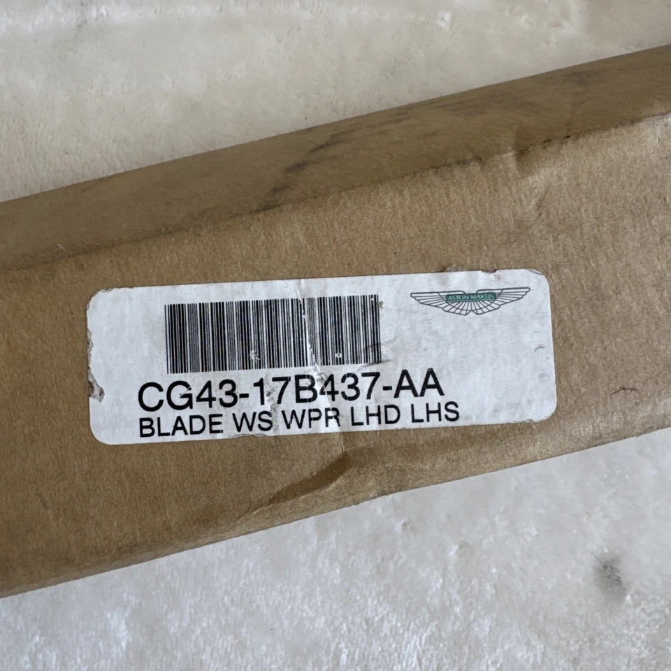 ASTON MARTIN ESCOBILLA LIMPIAPARABRISAS GENUINA - LADO DEL CONDUCTOR IZQUIERDO #CG43-17B437-AA Foto 3 de 3