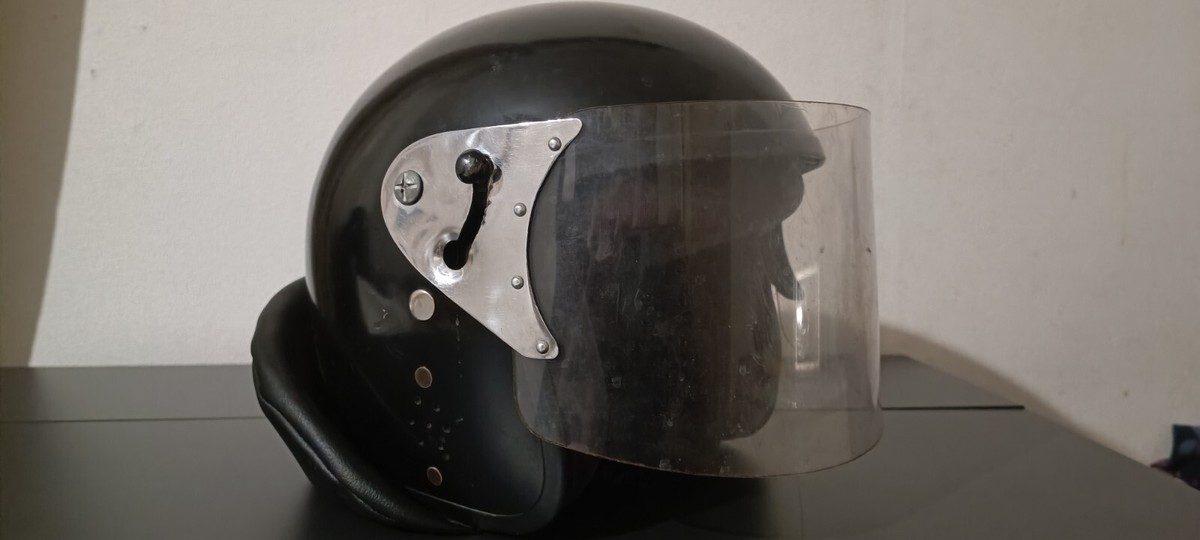 ロシア軍 実物 SSO製 警察 OMON SHELL プレートキャリア 黒 ロシア軍 実物 SSO製 警察 OMON SHELL プレートキャリア 黒