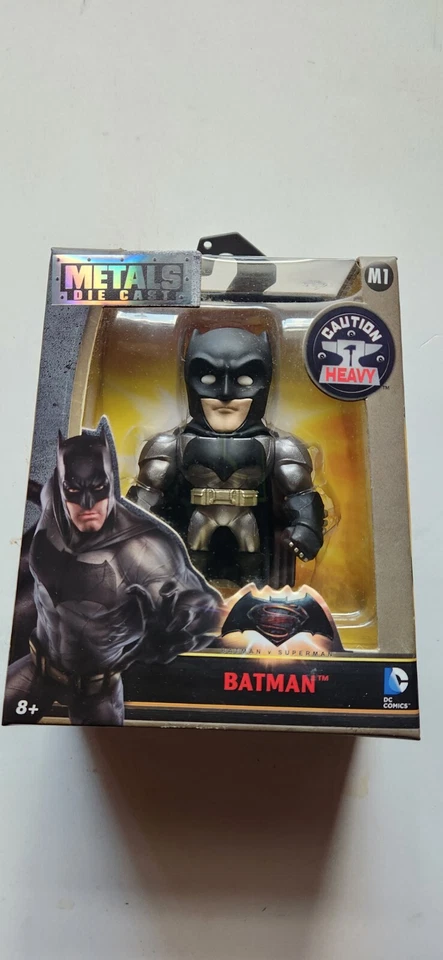 Batman (2015 4 inch NEW) M1 Batman vs Superman METALS Die Cast Jada Toys - Image 2 of 4