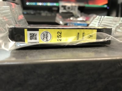 New Epson 252 Yellow Standard-Capacity Cartridge for Epson WorkForce Printer
