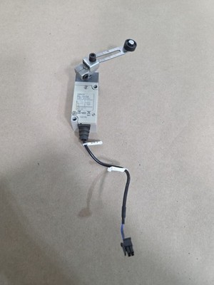 Omron HL-5030 Limit Switch 250V AC 125/250V DC