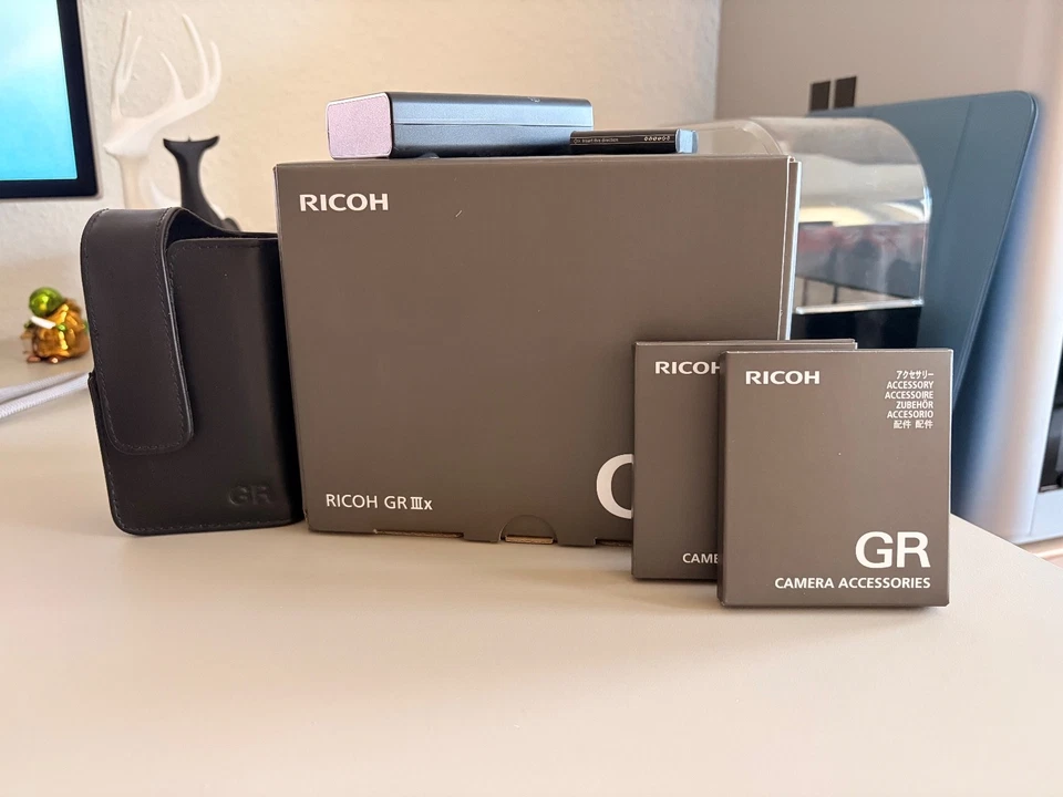 Ricoh GR III x mit großem Zubehörpaket OVP