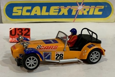 Slot Car SCX Superslot H2231 Caterham 7 #28 Comma Scalextric UK