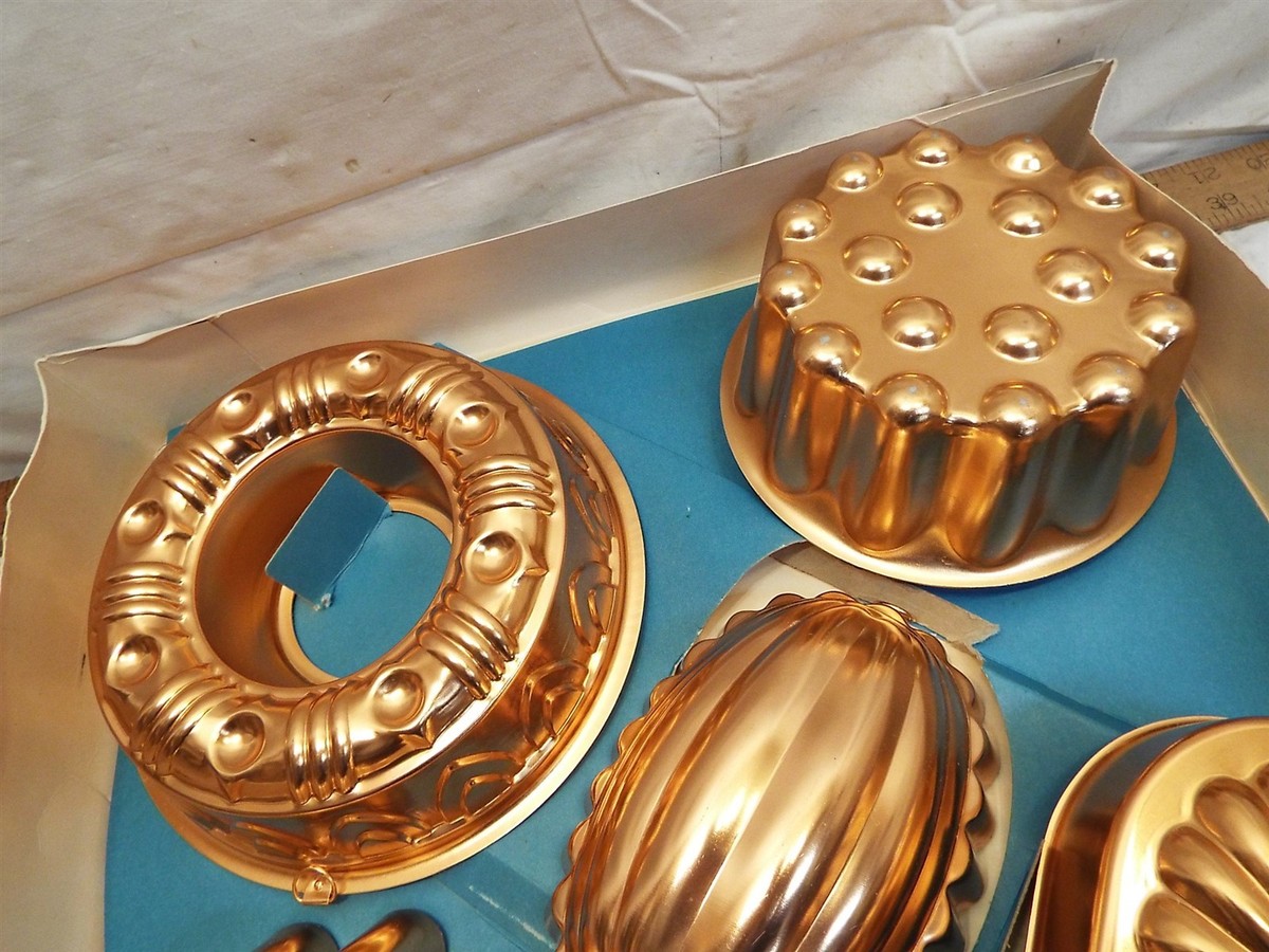 Vintage Mirro Copper-Tone Mold Set Of 5 NOS Aluminum Country Decor