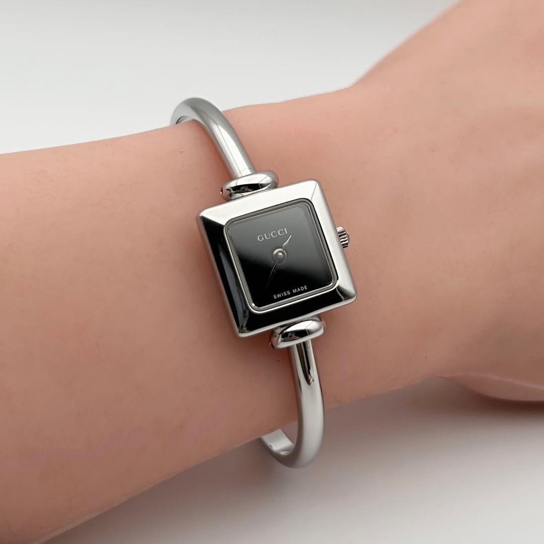GUCCI 1900L クォーツ2000年代SS シルバー スクエア腕時計 GUCCI 1900L Women's Watch Square Quartz Black Dial Silver working