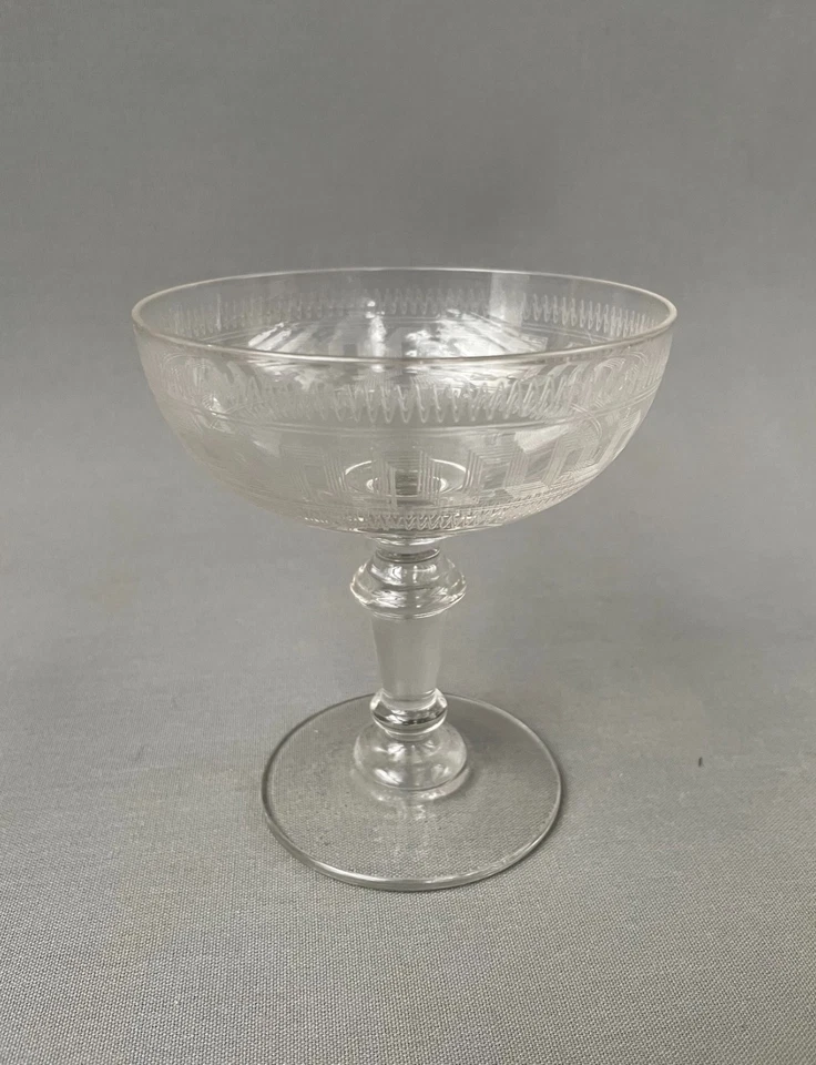Coupes à Champagne en verre gravé, verre ancien, fin XIXe ou début XXe - Photo 3/4