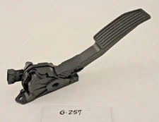 New OEM GM Accelerator Gas Pedal 2015-2022 Colorado Canyon 2.5 2.8 84317852
