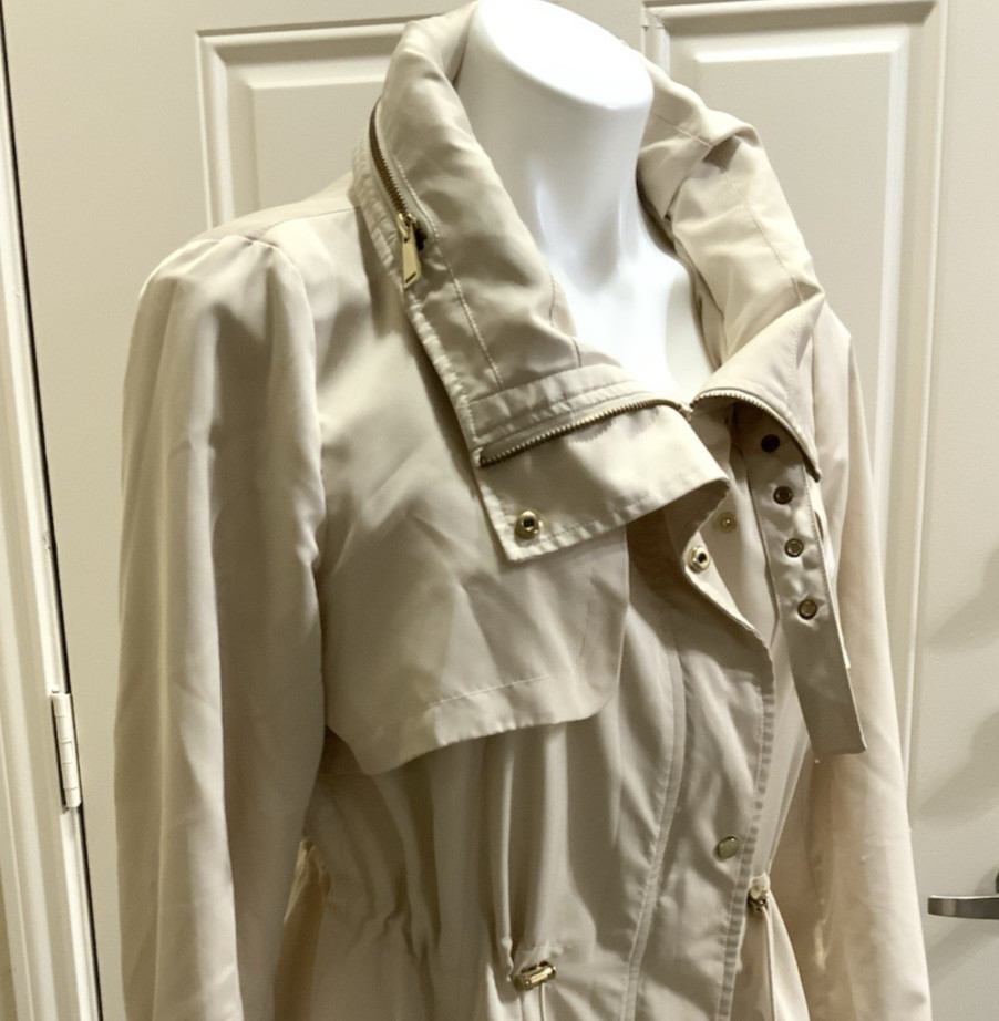 ZARA Basic  Beige  Shoulder Flap Hidden Button Ja… - image 3