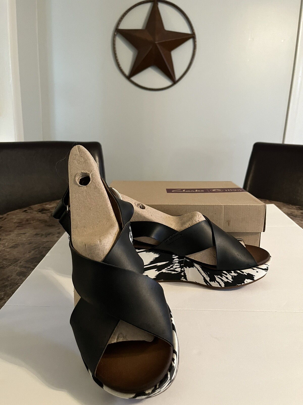 Clarks Collection Sandals Women Size 8.5 W Black White Leather Wide Width  Wedge | eBay