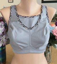 325 Glamorise 38DD Gray Pink No Bounce Wire Free Camisole Sports Bra 1066