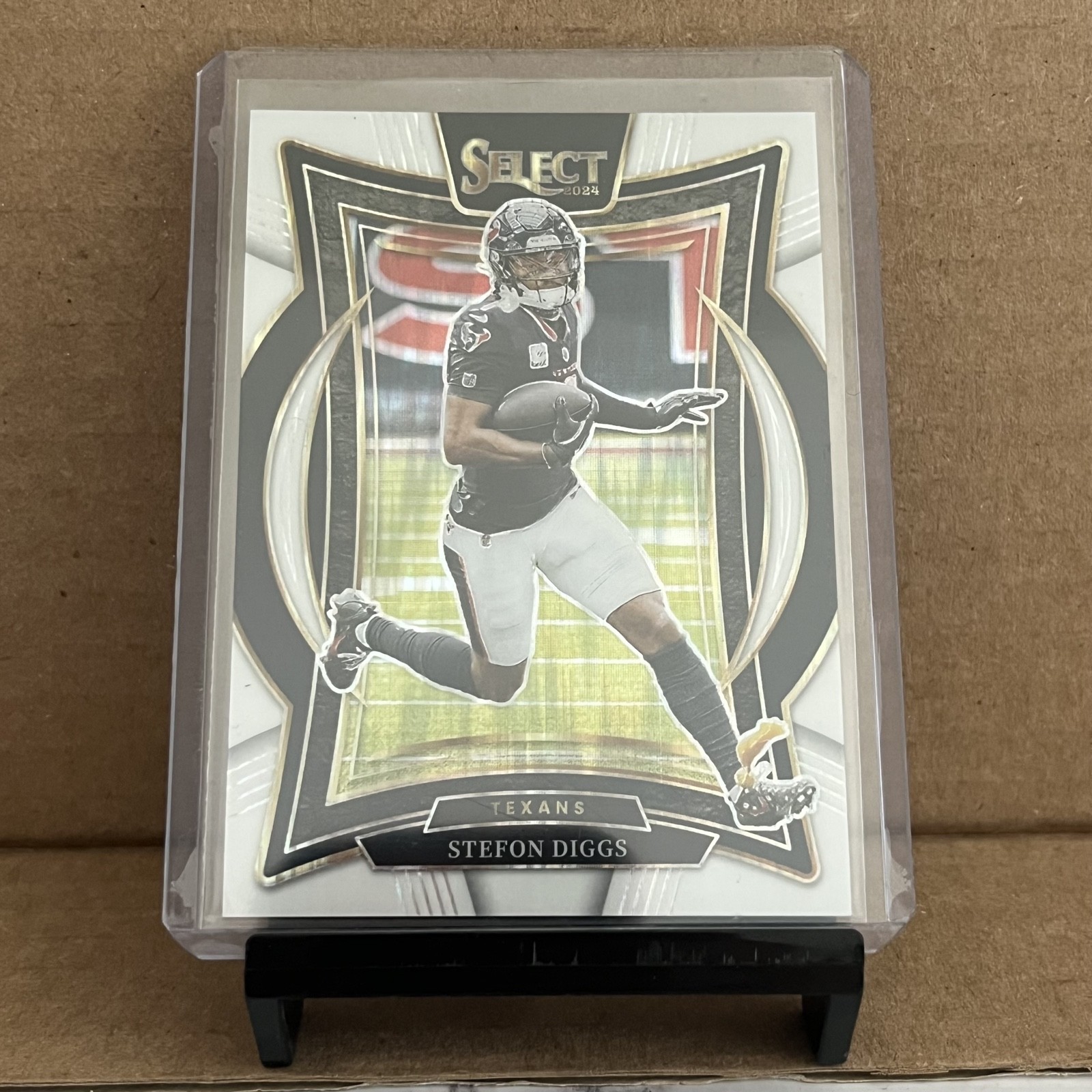 2024 Panini Select - Concourse Stefon Diggs #94 White Shock Prizm /199