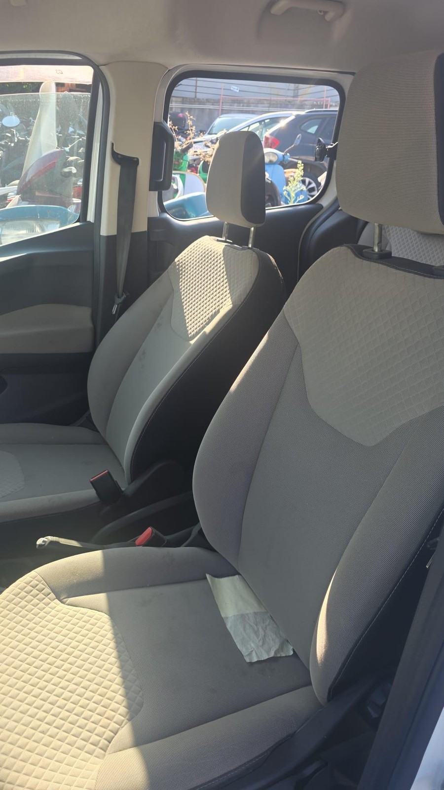 TAPPEZZERIA COMPLETA PER FORD Tourneo Courier (C4A) (13>)