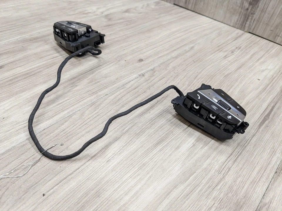 Botones de interruptor de control del volante OEM BMW F44 G20 G22* G23* G26 G29 330 430 Foto 3 de 4