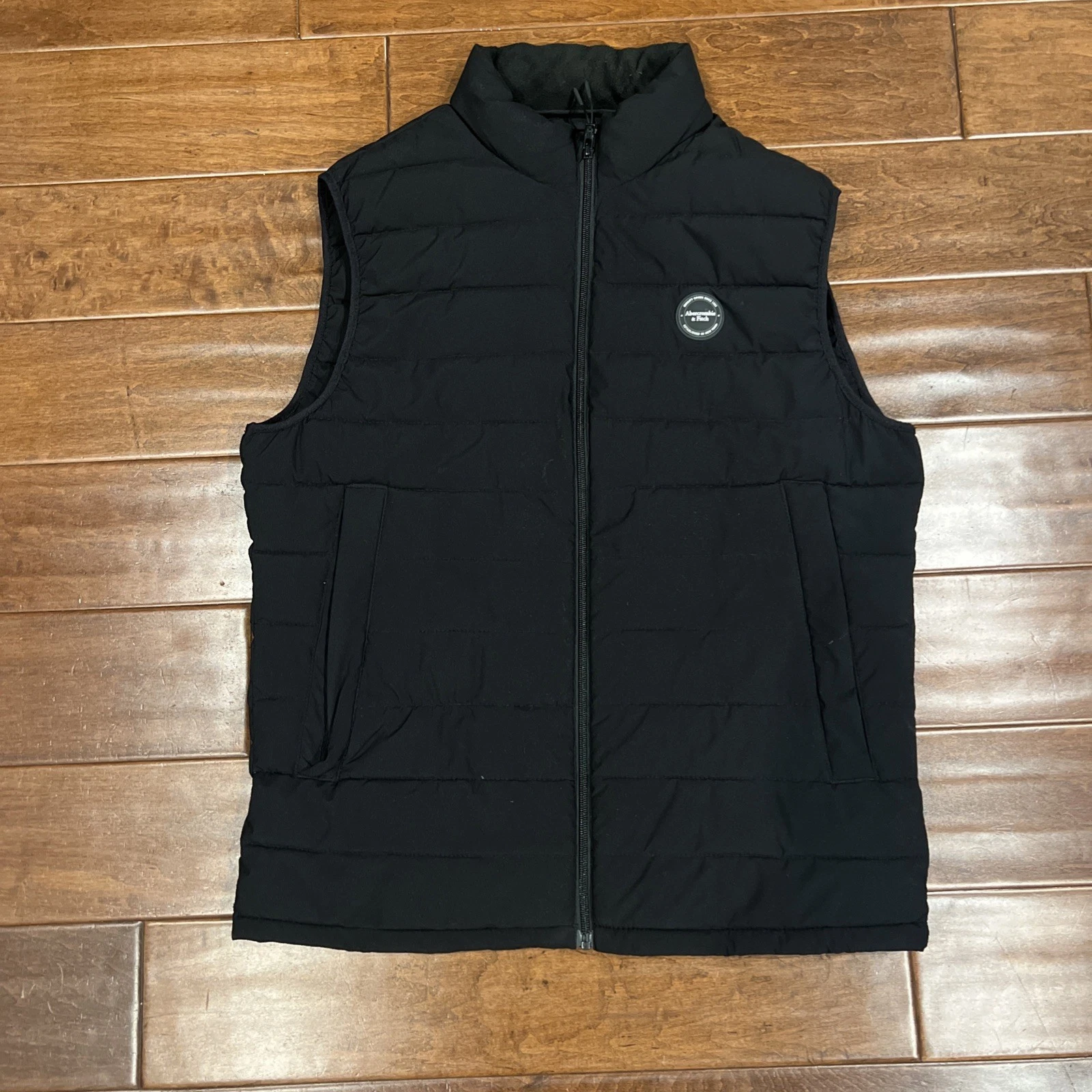 Abercrombie & Fitch Men's Lightweight Packable Puffer Vest Size Large L