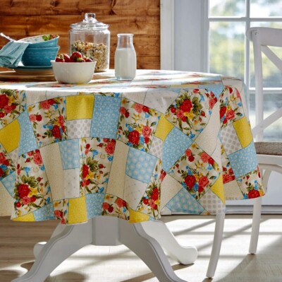 NEW Pioneer Woman Sweet Rose Patchwork Tablecloth 70