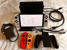 Imagen de Nintendo Switch OLED Model HEG-001 Console White Bundle W/256 Gb