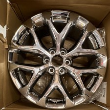 Used GM Wheel 84799392 Chrome Silverado Sierra Yukon Tahoe