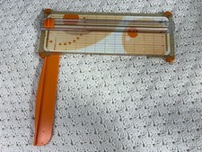 Fiskars - 12" Rotary Paper Cutting Board - Table Top Portable Cutter