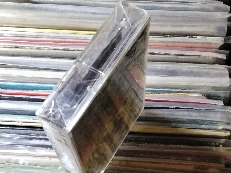 ORIGINAL MERCYFUL FATE 9 CASSETTE 1999 USA EDITION SEALED HEAVY METAL BLADE ROCK - Image 3 of 4