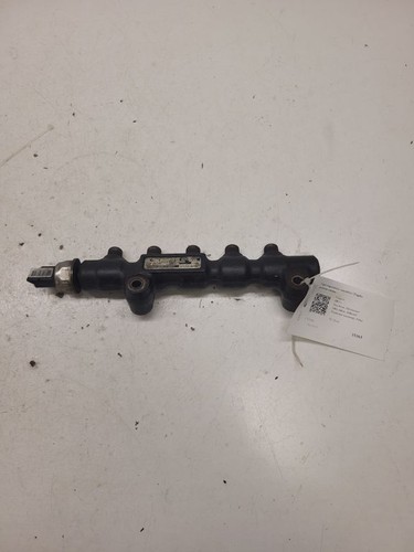 Peugeot 306 2001 Kraftstoffverteiler Einspritzleiste Verteilerrohr 66kW DRA15163