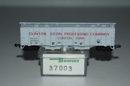 Tolva de deslizamiento aéreo de cuatro bahías escala N Bowser 37003 Clinton Corn Co. 46633 C22853 | Zustand: Used