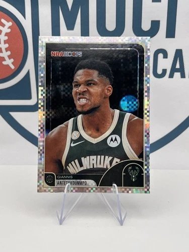 GIANNIS ANTETOKOUNMPO 2025-26 Topps NBA Hoops #165 Pixel Burst Bucks