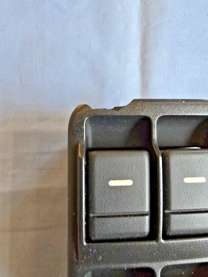 INTERRUPTOR DE CONTROL DE VENTANA DELANTERA RANGE ROVER SPORT DRIVERS YUD500950PVJ 2008 Foto 3 de 4