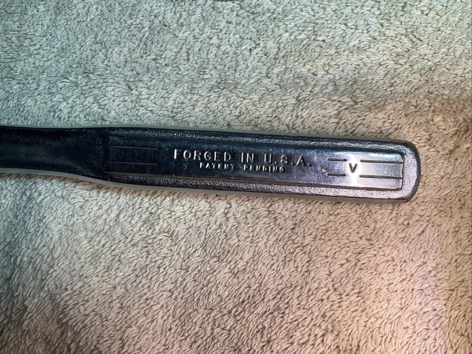 10” Craftsman 1/2" Dr, quick release W/thumb wheel RHFT & 7 MM 1/2” Dr Sockets - Image 4 of 4