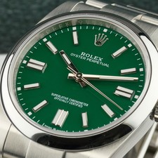 Rolex Oyster Perpetual 41 Green Index Dial on Oyster 124300 Complete 2025 5