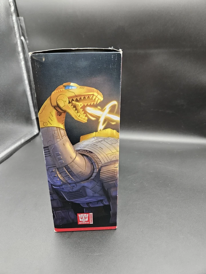 Hasbro Transformers Studio Series 86-15 Dinobot Sludge Minor Box Wear - Image 4 of 4