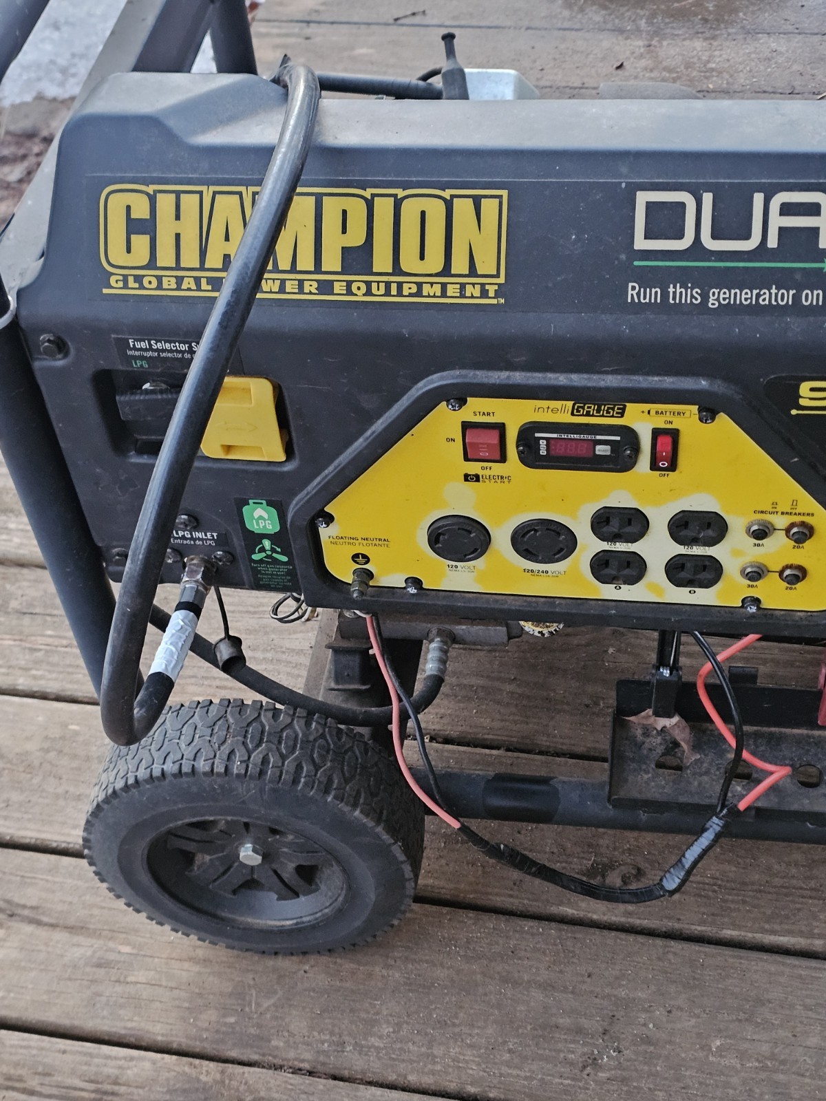Champion Global Power Equipment 9000 Watt Dual Fuel Portable
