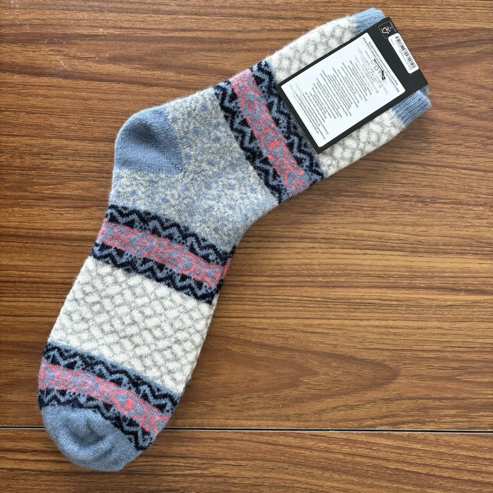 J Crew 女式均码舒适 Fair Isle 靴子袜羊毛混纺蓝色粉红色全新带标签 — 第 2/4 张图片